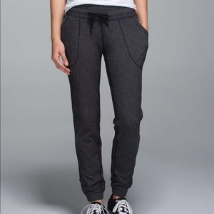 Lululemon Base Runner Coco Pique Joggers